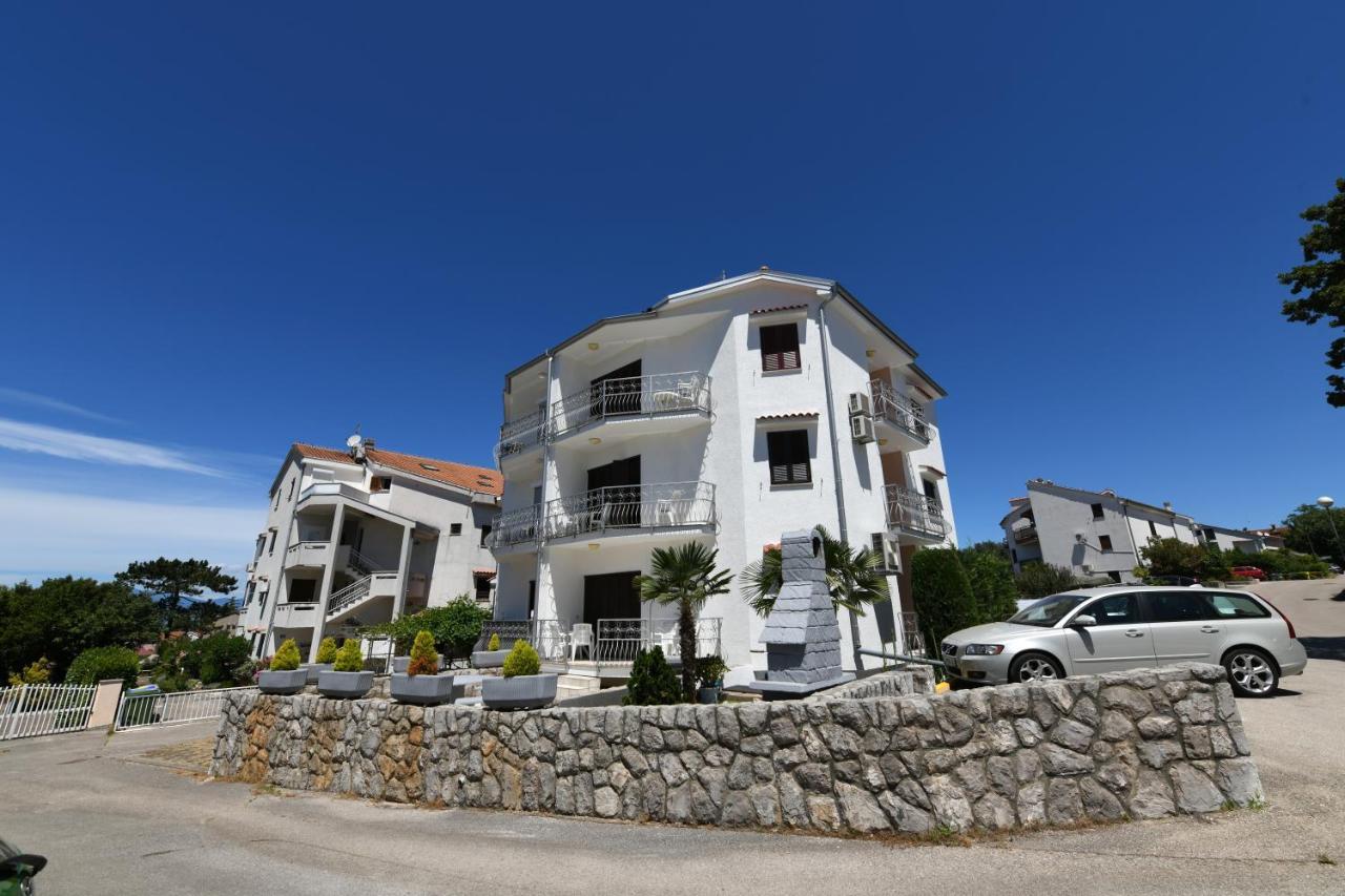 Apartmani Totic Malinska Exterior photo
