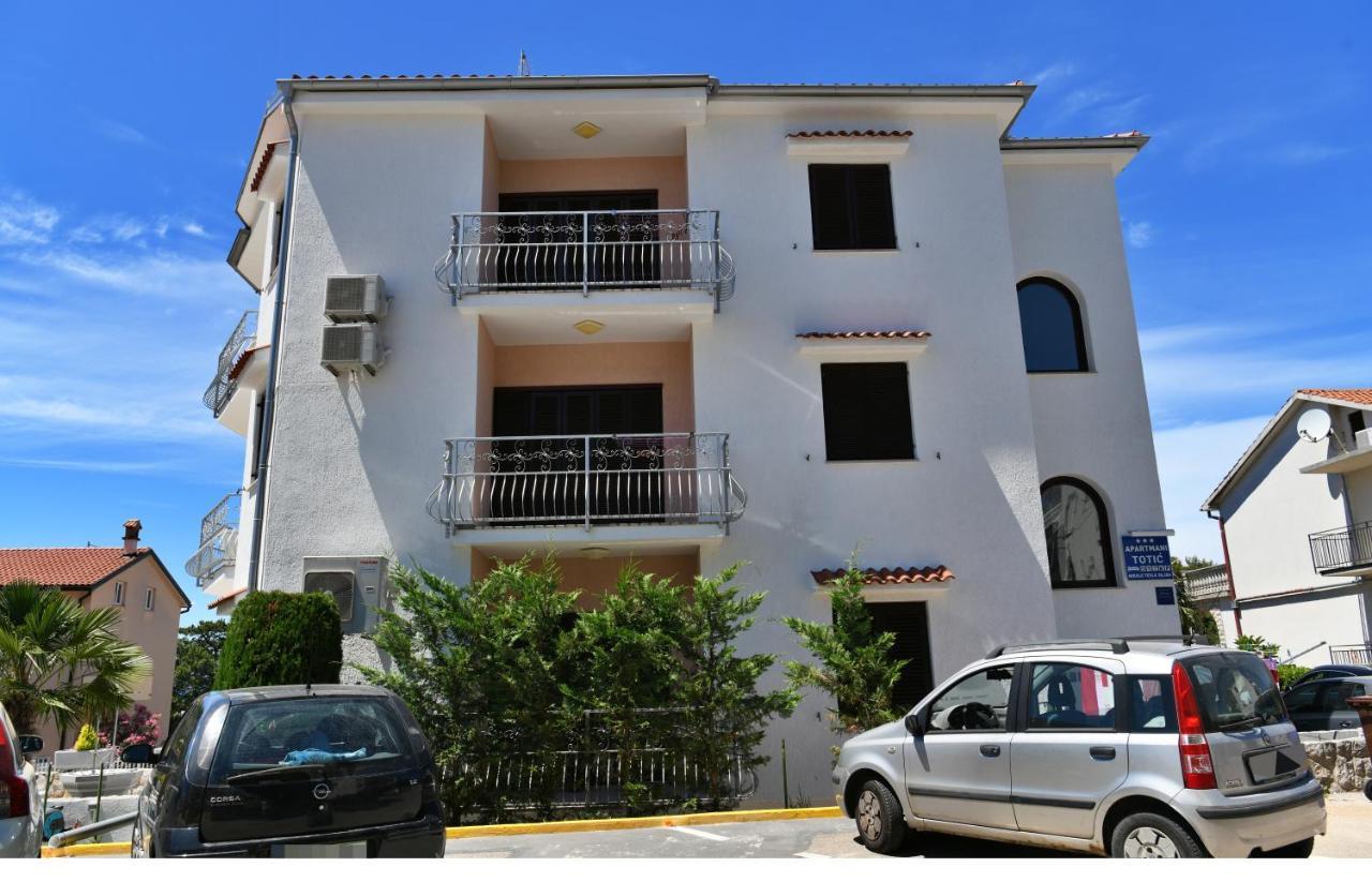 Apartmani Totic Malinska Exterior photo
