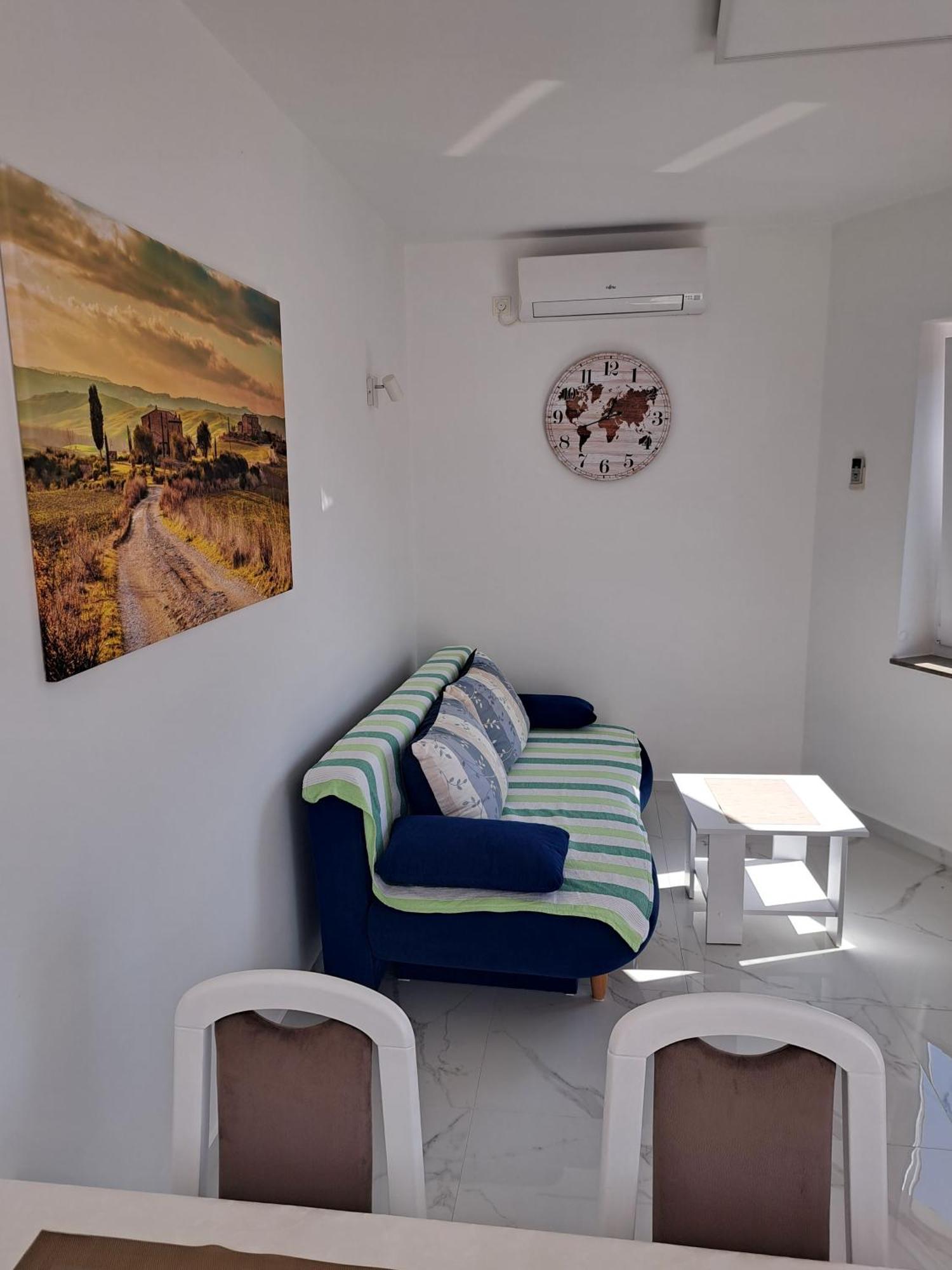 Apartmani Totic Malinska Exterior photo